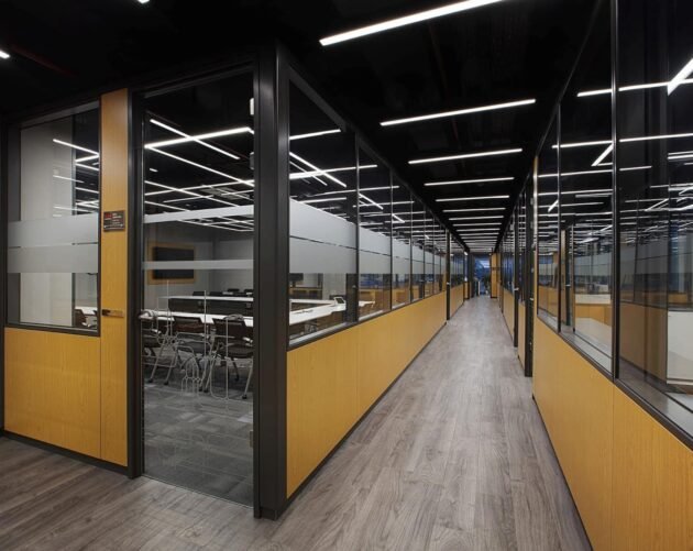 classic office partition system with veneer modules