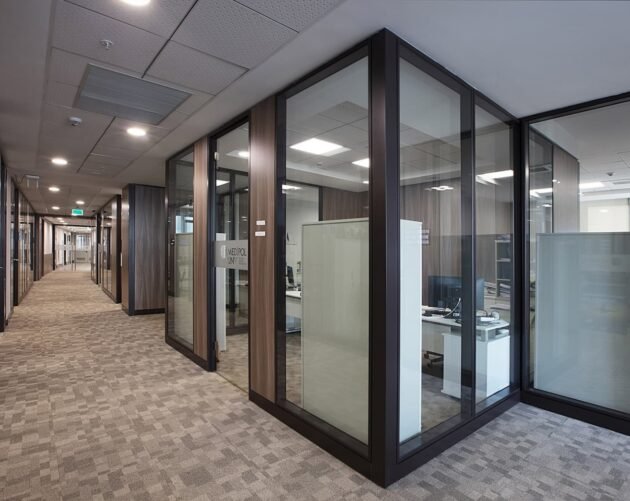elegant office partition divider system